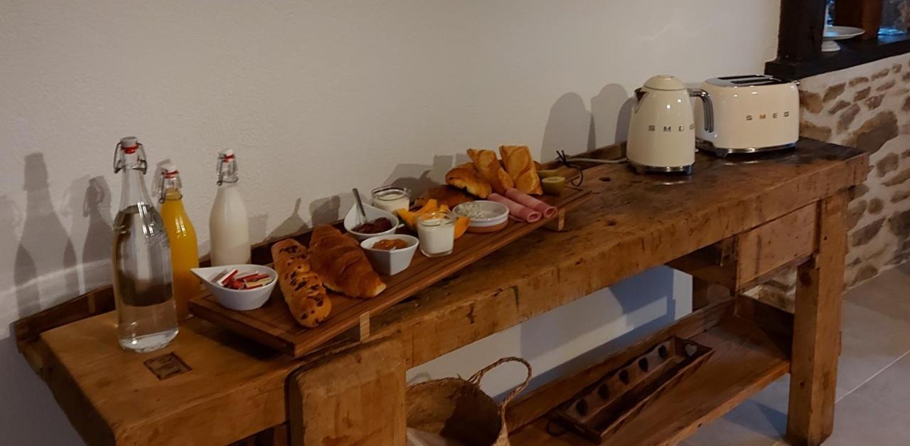 Bed and Breakfast Les 3 Roses Anjouin Exteriér fotografie